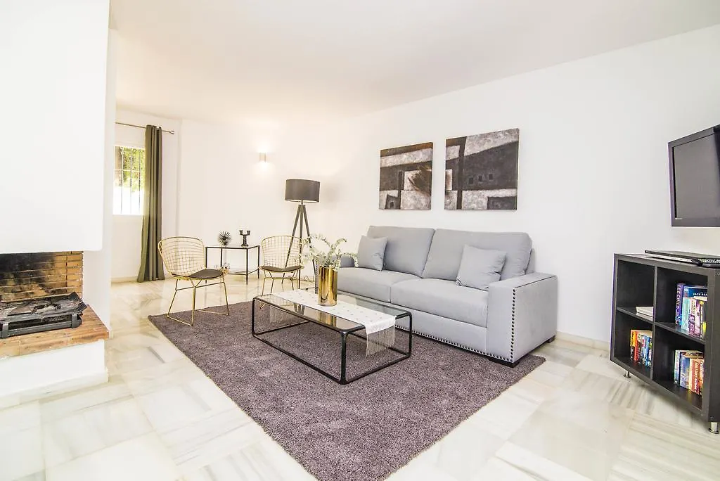 Townhouse Los Naranjos Marbella Apartment