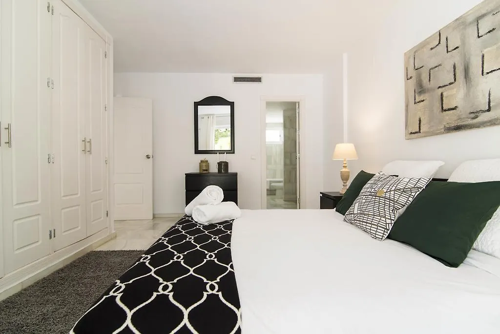 Townhouse Los Naranjos Marbella Apartment